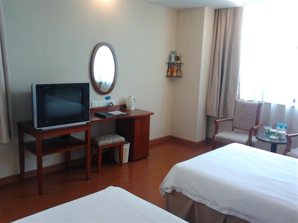Greentree Inn Jiujiang Railway Station Business Hotel חדר תמונה